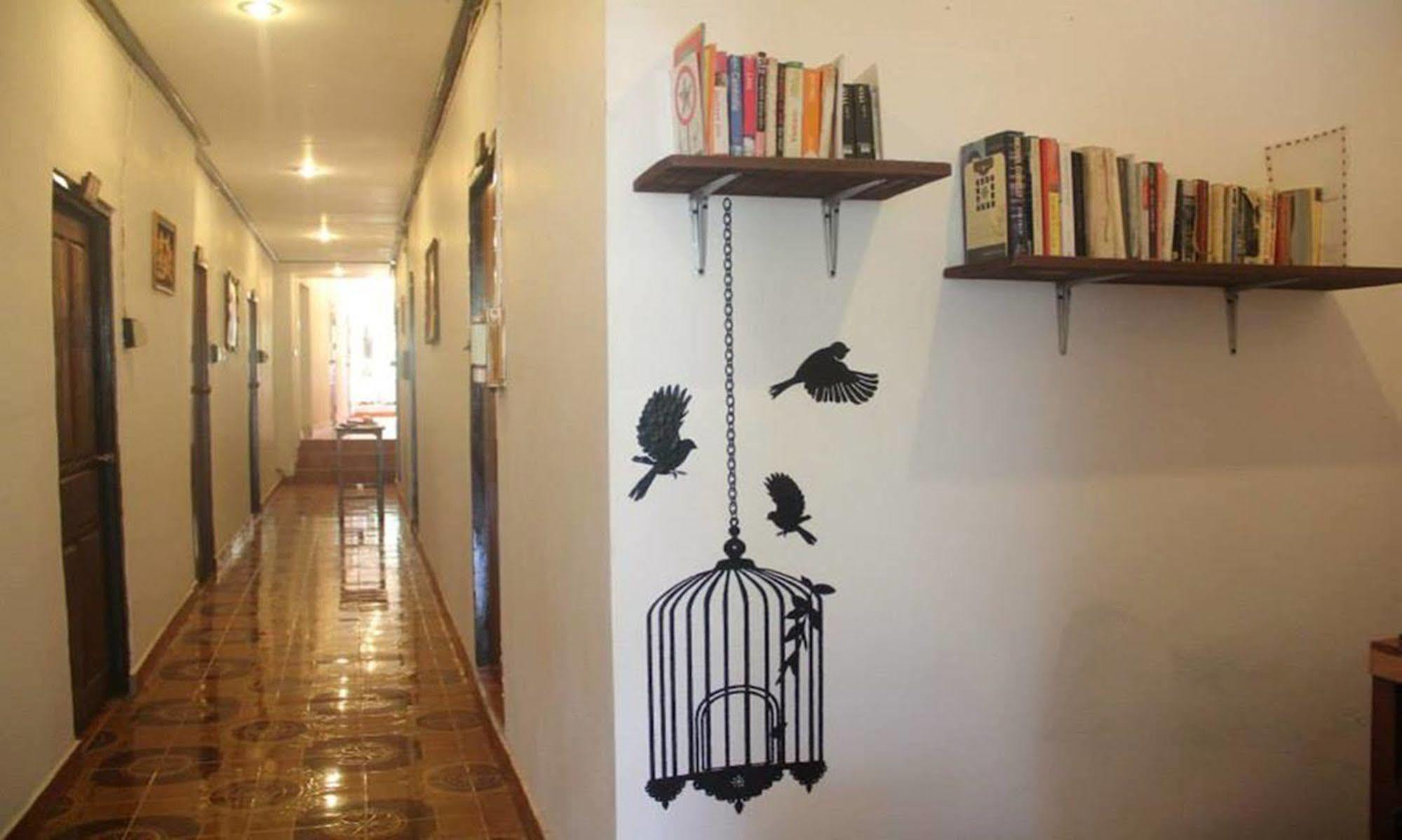 Lpq Backpackers Hostel Λουάνγκ Πραμπάνγκ Εξωτερικό φωτογραφία